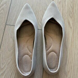 Old Navy Soft-Knit Pointed-Toe Ballet Flats size 8